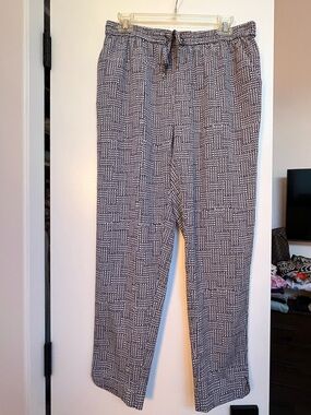 CWonder blue and white pants